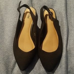 Fioni black pointed toe sling back flats
